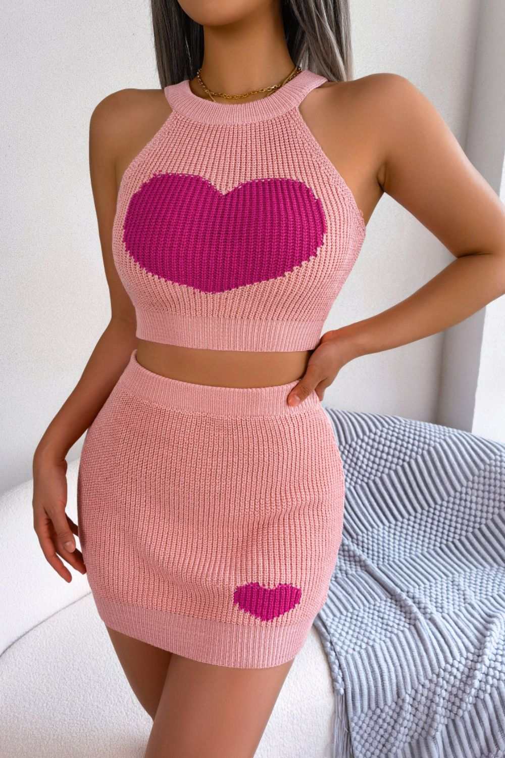 Heart Contrast Ribbed Sleeveless Knit Top
