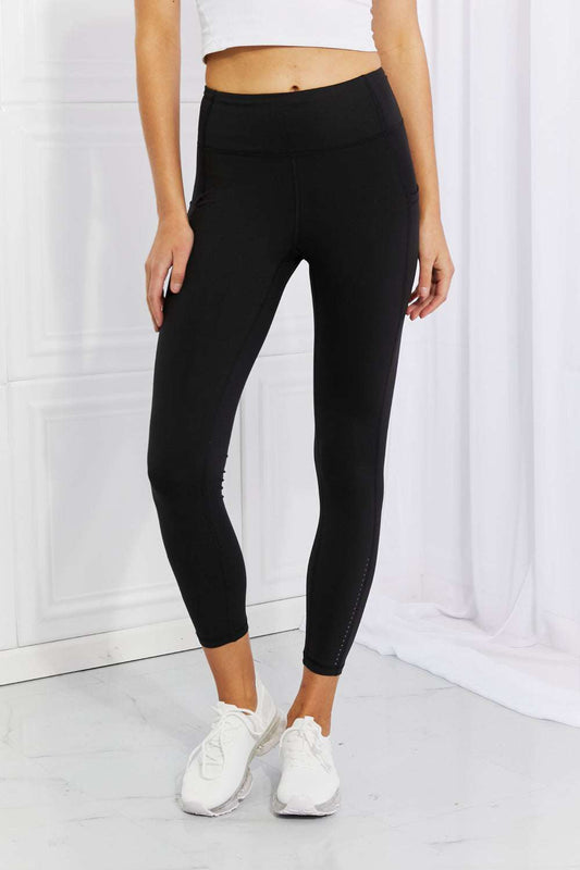 Leggings Depot Full Size Strengthen