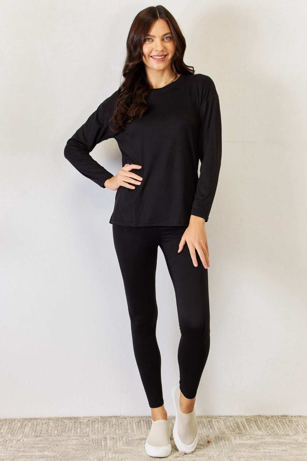 JULIA Round Neck Long Sleeve