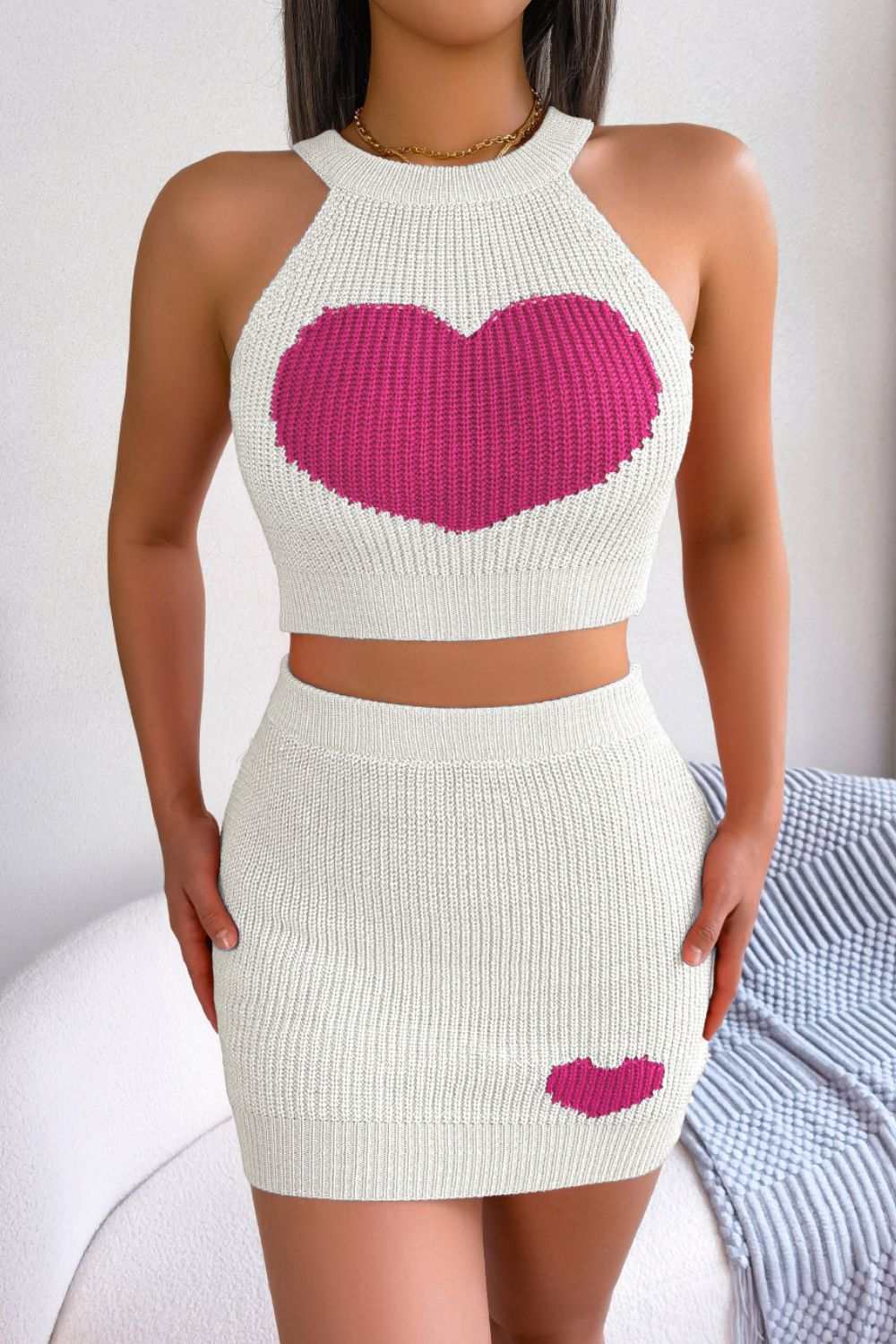 Heart Contrast Ribbed Sleeveless Knit Top